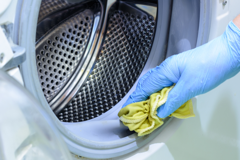 Right Steps to Keep Your Washing Machine Clean for a Fresh Laundering