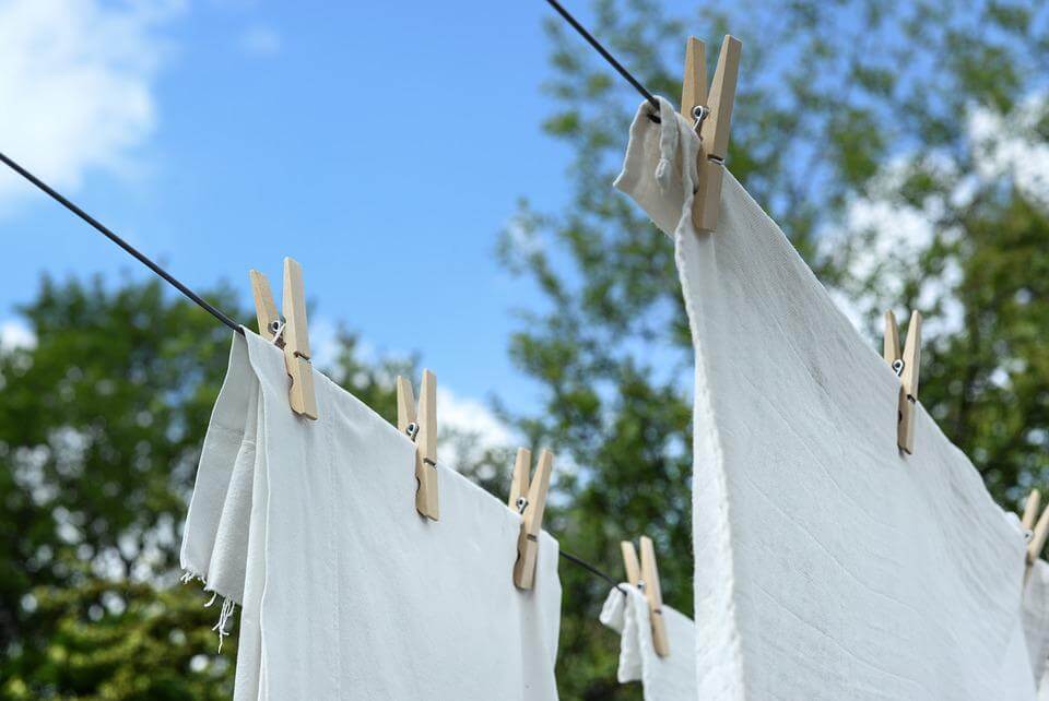 Which one to choose for your clothes- Laundry or Dry cleaning?